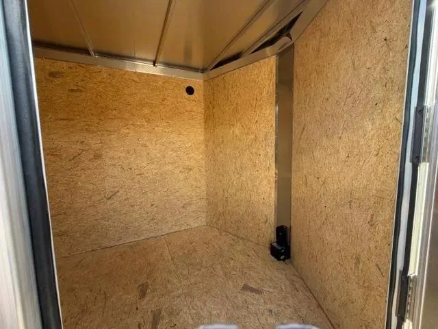 new Cargo (Enclosed) Trailers E-Z Hauler  for sale, in Kenneth City, FL Thumbnail 9