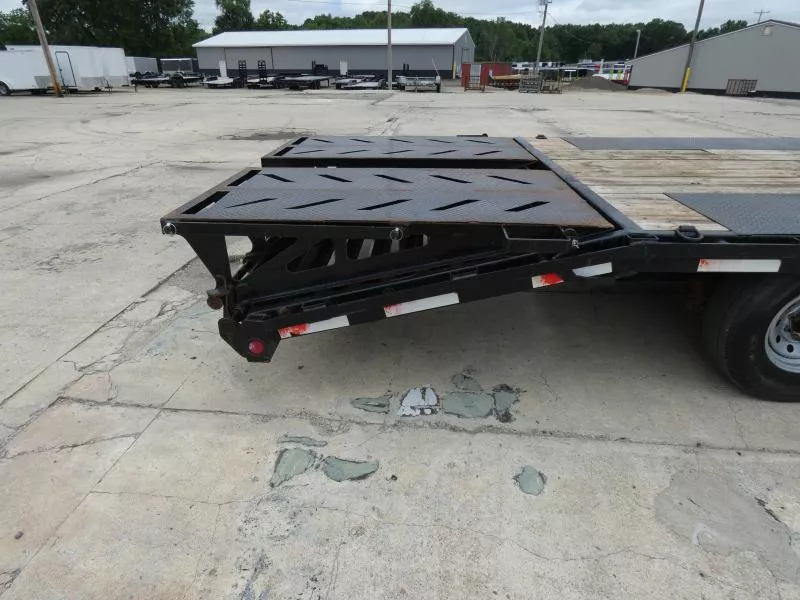 used Equipment / Flatbed Trailers Iron Bull  for sale, in St. Johns, MI Thumbnail 6