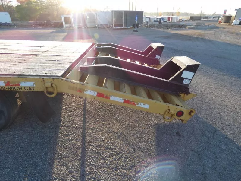 used Equipment / Flatbed Trailers Contral  for sale, in St. Johns, MI Thumbnail 5