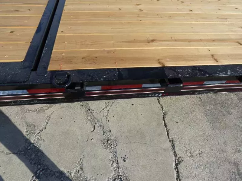 new Equipment / Flatbed Trailers Diamond C Trailers  for sale, in St. Johns, MI Thumbnail 10