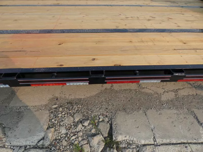 new Equipment / Flatbed Trailers Diamond C Trailers  for sale, in St. Johns, MI Thumbnail 9