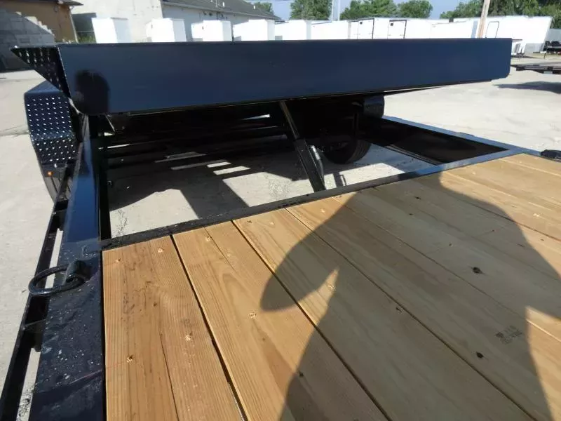 new Equipment / Flatbed Trailers Diamond C Trailers  for sale, in St. Johns, MI Thumbnail 12