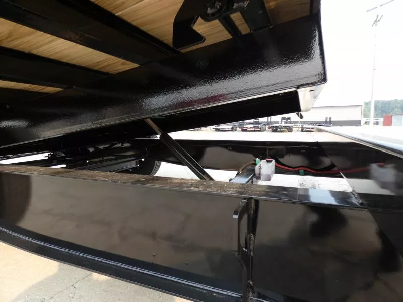 new Equipment / Flatbed Trailers Diamond C Trailers  for sale, in St. Johns, MI Thumbnail 11