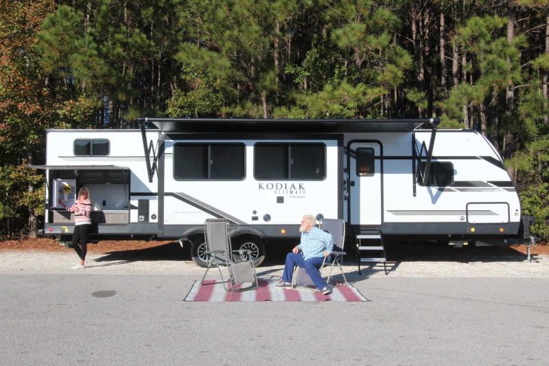 2021 Dutchmen Manufacturing Kodiak 3321BHSL 2021 Dutchmen Manufacturing Kodiak 3321BHSL