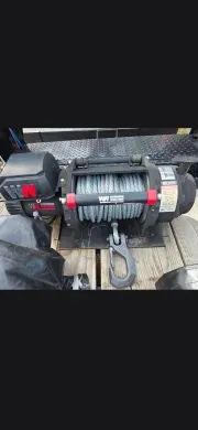 2025 40' FULL TILT GOOSENECK 18K LB WAREN WINCH