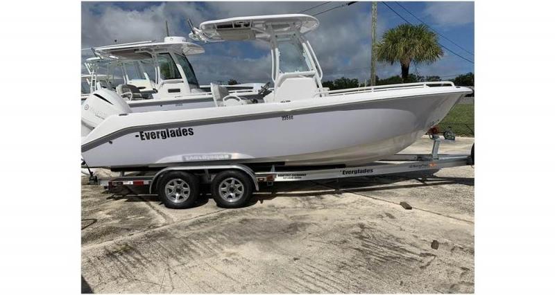 2020 Everglades Boats 235cc located in Rockledge 2020 Everglades Boats 235cc located in Rockledge