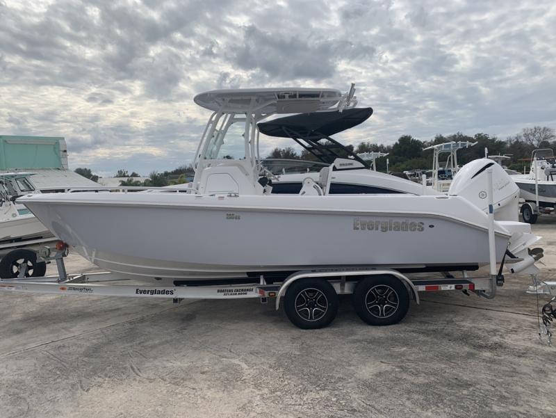 2020 Everglades Boats 235cc located in Rockledge 2020 Everglades Boats 235cc located in Rockledge