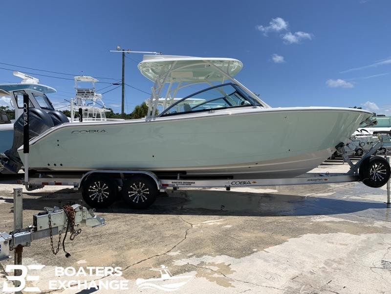 2022 Cobia Boats DC 280 located in New Smyrna Beach 2022 Cobia Boats DC 280 located in New Smyrna Beach