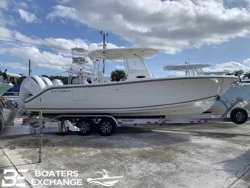 2023 Cobia Boats 301 Center Console located in New Smyrna Beach 2023 Cobia Boats 301 Center Console located in New Smyrna Beach