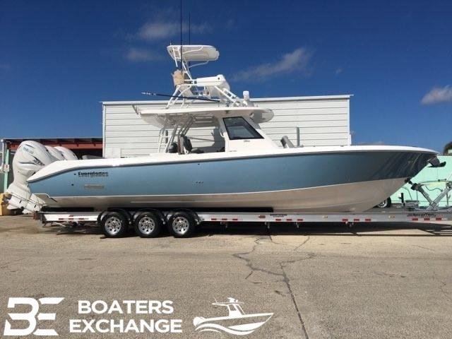 2022 Everglades Boats 395cc located in Rockledge 2022 Everglades Boats 395cc located in Rockledge