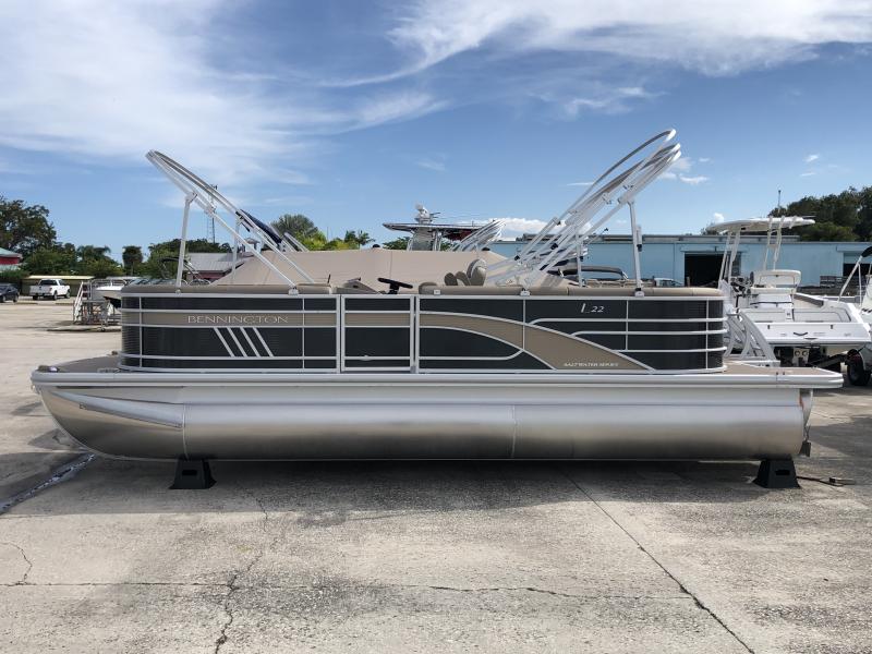 2022 Bennington 22LSRC located in Rockledge 2022 Bennington 22LSRC located in Rockledge