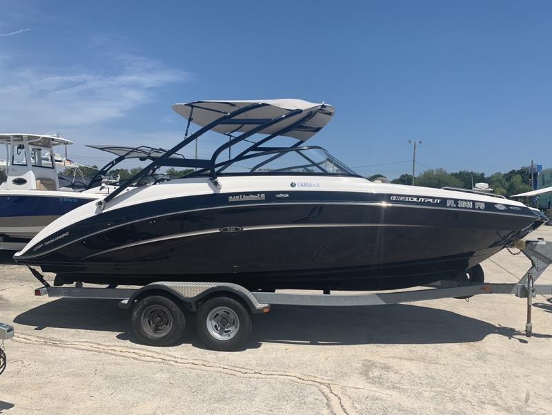 2014 Yamaha 242 LTD S located in New Smyrna Beach 2014 Yamaha 242 LTD S located in New Smyrna Beach
