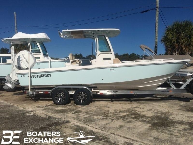 2022 Everglades Boats 253cc located in Rockledge 2022 Everglades Boats 253cc located in Rockledge