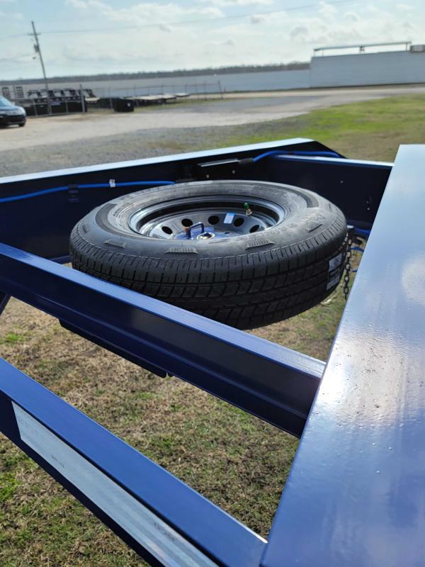 new Equipment / Flatbed Trailers Load Trail  for sale, in Bastrop, LA Thumbnail 4
