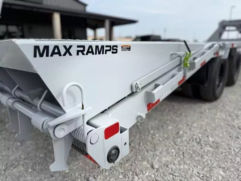 new Equipment / Flatbed Trailers Load Trail  for sale, in Bastrop, LA Thumbnail 11
