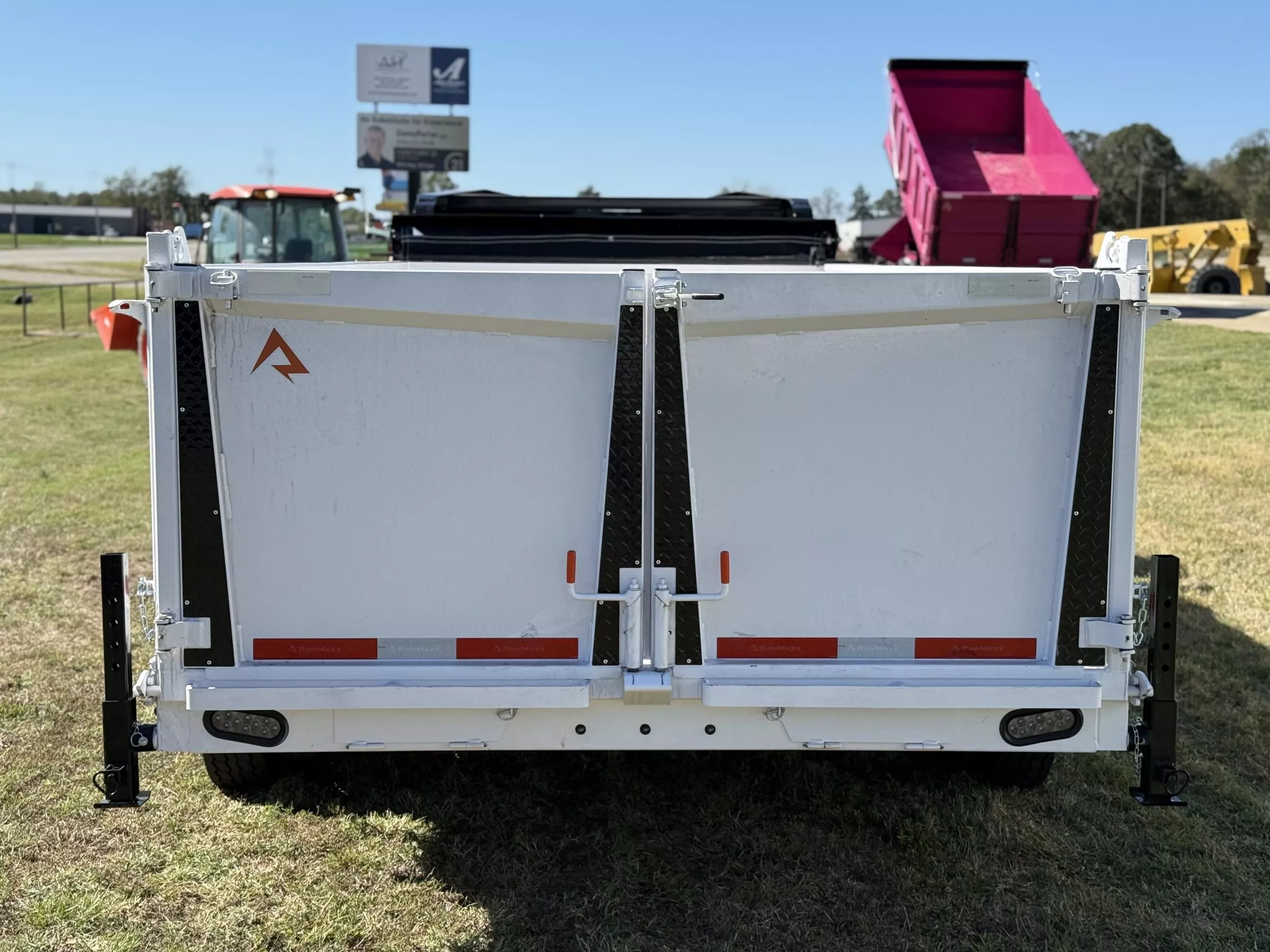 2026 RawMaxx LPX TELESCOPIC 83X16 HIGH SIDE W/HYDRAULIC JACKS 16K
