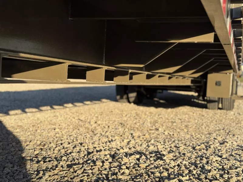 new Equipment / Flatbed Trailers Load Trail  for sale, in Mountain Home, AR Thumbnail 8