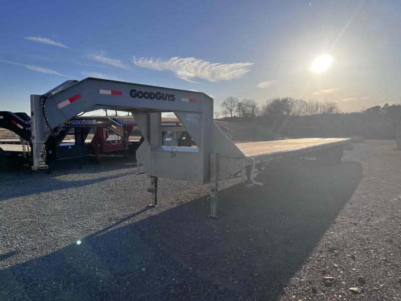 2023 HD GOOSENECK Deckover Trailer Living Quarter Trailers For Sale