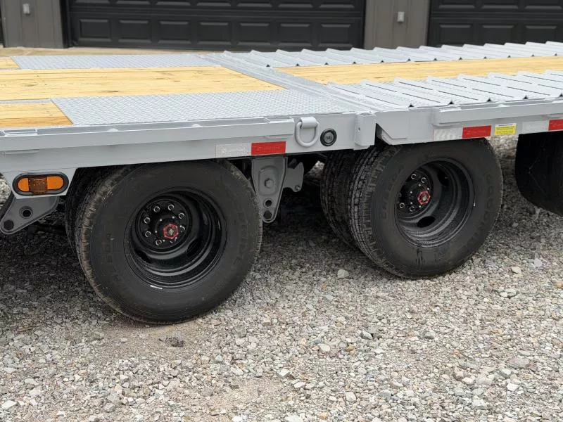 new Equipment / Flatbed Trailers Load Trail  for sale, in Malvern, AR Thumbnail 15