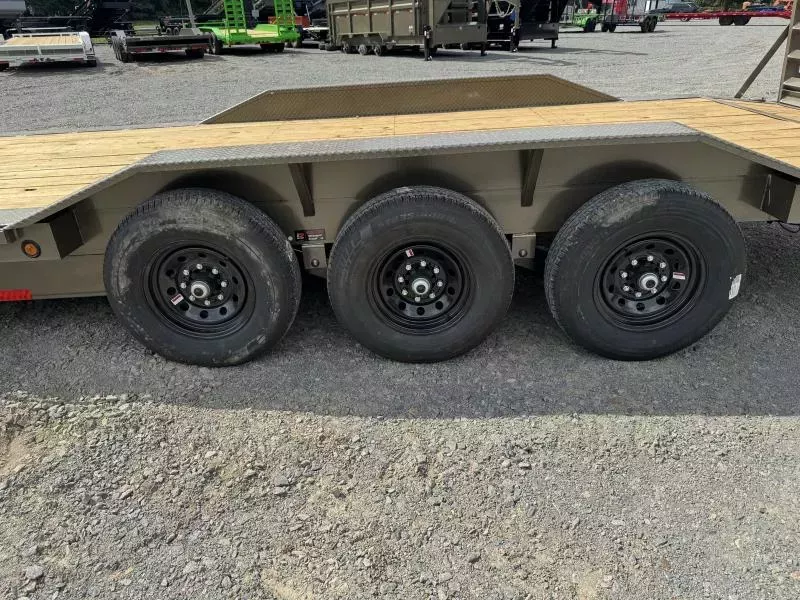 new Equipment / Flatbed Trailers Load Trail  for sale, in Bastrop, LA Thumbnail 5