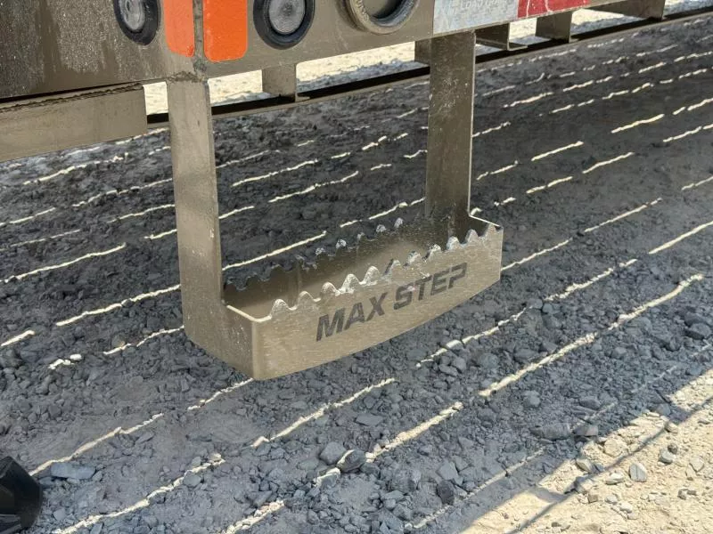 new Equipment / Flatbed Trailers Load Trail  for sale, in Malvern, AR Thumbnail 9