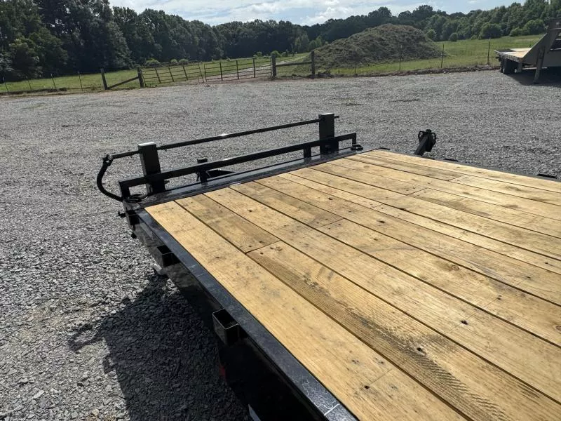 new Equipment / Flatbed Trailers Load Trail  for sale, in Bastrop, LA Thumbnail 4