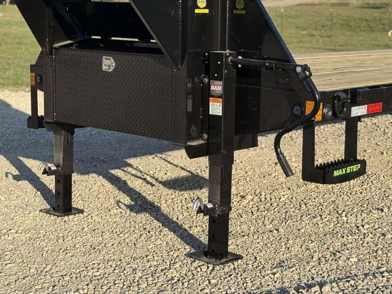 new Equipment / Flatbed Trailers Load Trail  for sale, in Trumann, AR Thumbnail 4