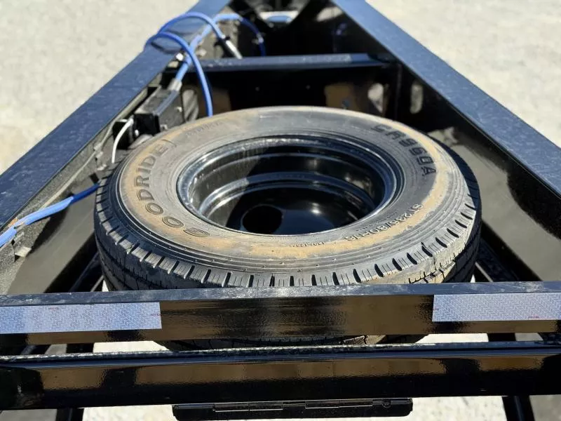new Equipment / Flatbed Trailers Load Trail  for sale, in Trumann, AR Thumbnail 18