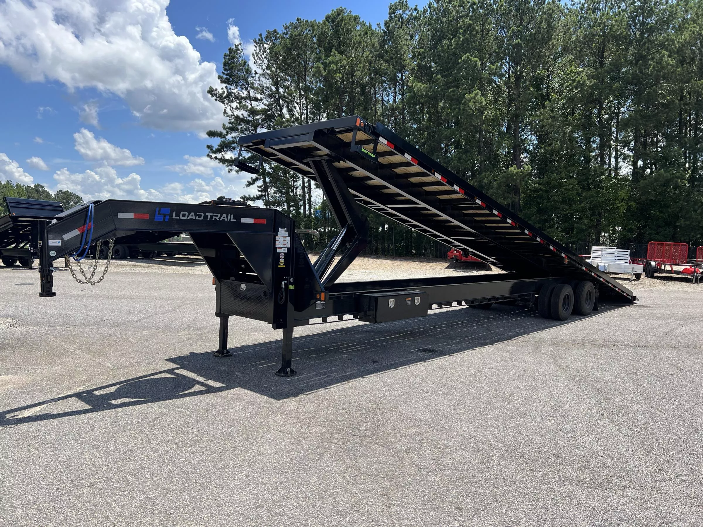 2025 Load Trail GT 102X40 FULL TILT CONTAINER TRAILER W/UNDER FRAME BRIDGE 17.5 WINCH PACKAGE 25.9K GVWR FLATBED TRAILER Flatbed Trailer
