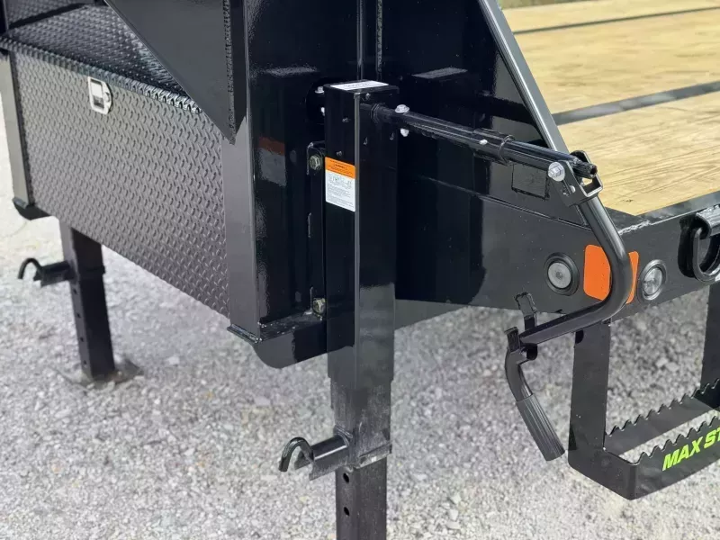 new Equipment / Flatbed Trailers Load Trail  for sale, in Bastrop, LA Thumbnail 5