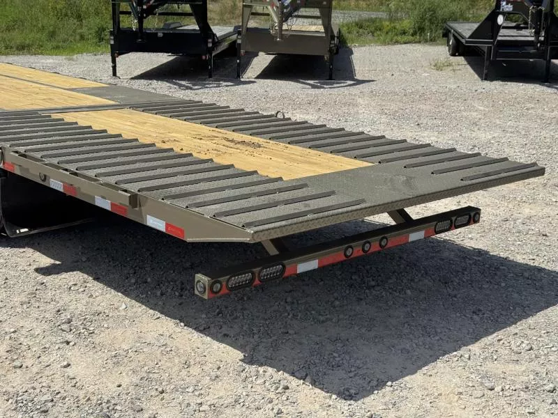 new Equipment / Flatbed Trailers Load Trail  for sale, in Malvern, AR Thumbnail 19