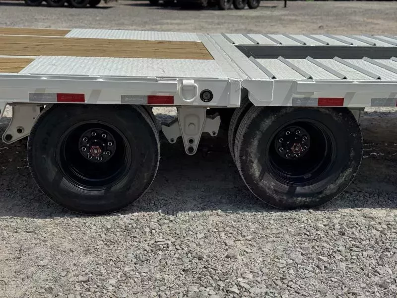 new Equipment / Flatbed Trailers Load Trail  for sale, in Trumann, AR Thumbnail 17