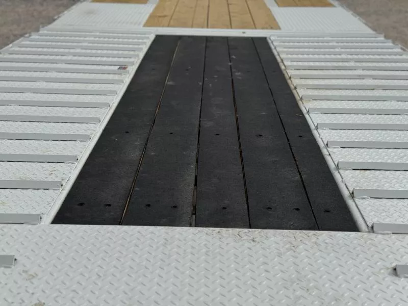 new Equipment / Flatbed Trailers Load Trail  for sale, in Malvern, AR Thumbnail 19