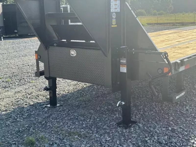new Equipment / Flatbed Trailers Load Trail  for sale, in Bastrop, LA Thumbnail 4