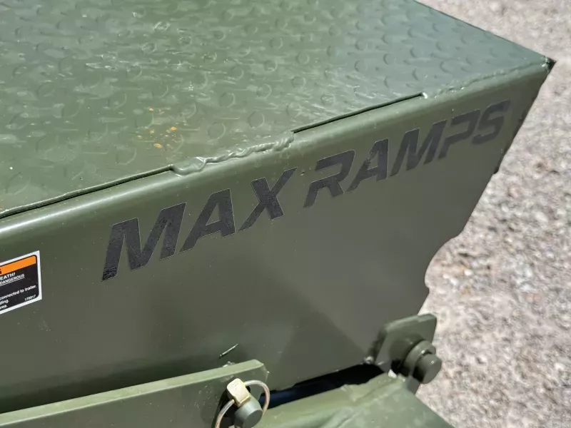 new Equipment / Flatbed Trailers Load Trail  for sale, in Bastrop, LA Thumbnail 4