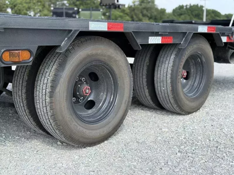 new Equipment / Flatbed Trailers Load Trail  for sale, in Bastrop, LA Thumbnail 12