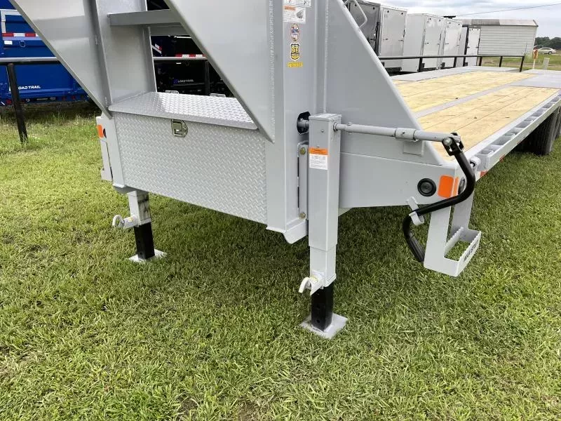 new Equipment / Flatbed Trailers Load Trail  for sale, in Bastrop, LA Thumbnail 5