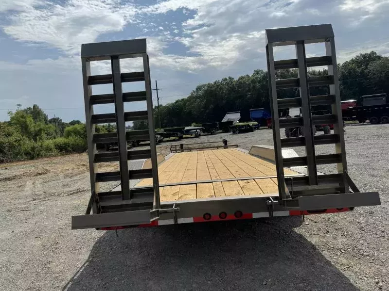 new Equipment / Flatbed Trailers Load Trail  for sale, in Bastrop, LA Thumbnail 7
