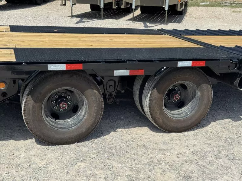 new Equipment / Flatbed Trailers Load Trail  for sale, in Malvern, AR Thumbnail 14
