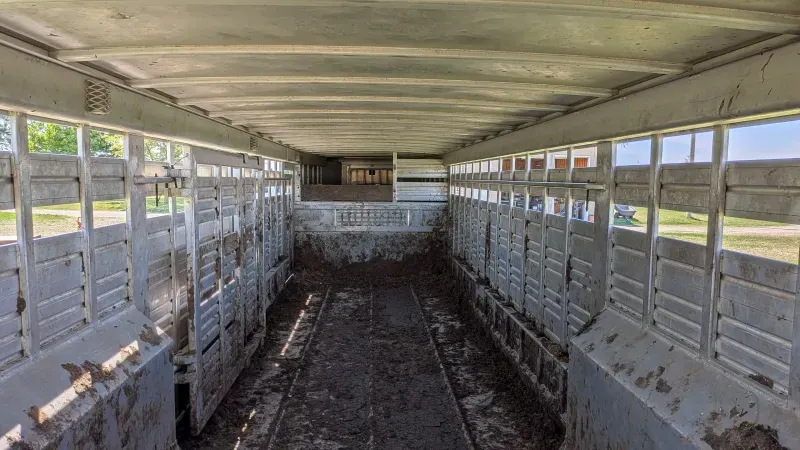 used Stock / Stock Combo Trailers Featherlite  for sale, in Brooklyn, IA Thumbnail 5