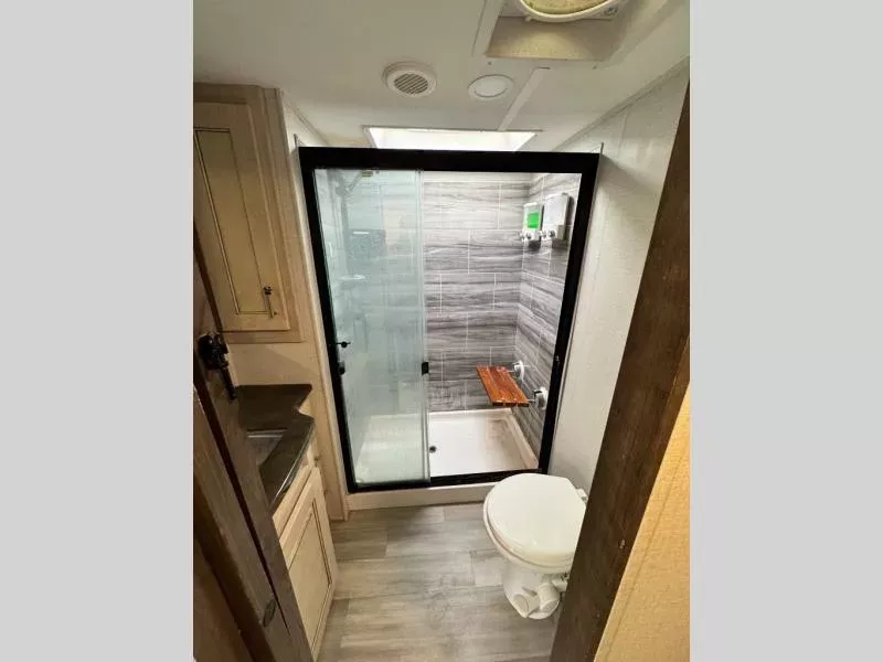 used Fifth Wheel Trailers Alliance RV Paradigm for sale, in Odessa, TX Thumbnail 16