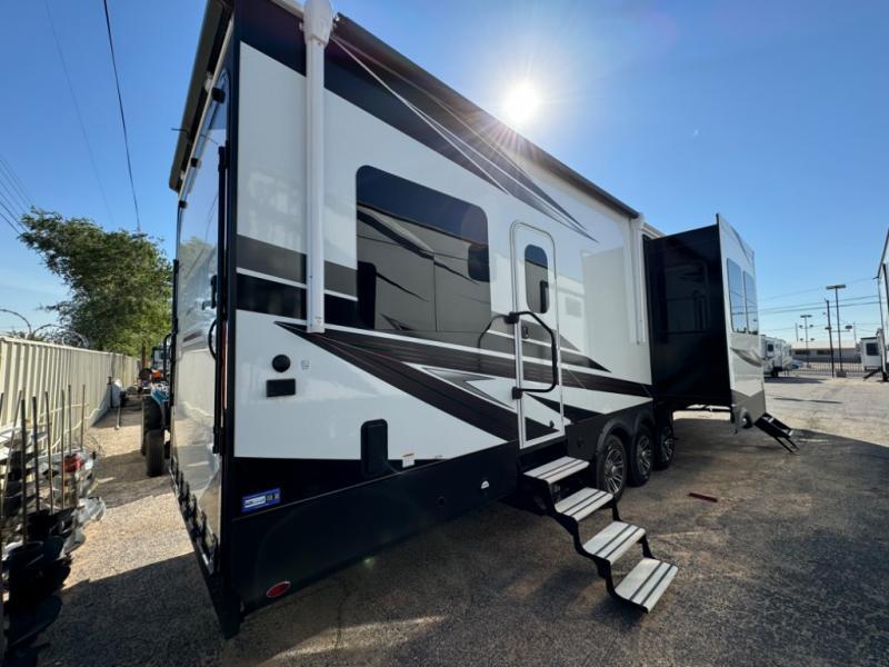 used Toy Haulers Jayco Seismic Luxury Series for sale, in Odessa, TX Thumbnail 10