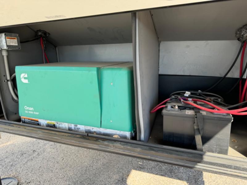 used Toy Haulers Jayco Seismic Luxury Series for sale, in Odessa, TX Thumbnail 5