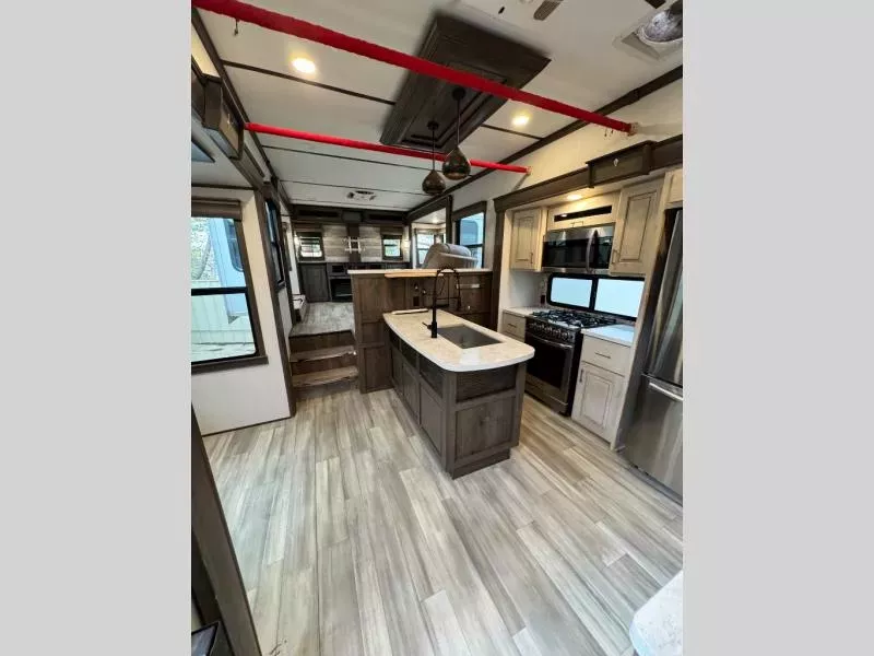 used Fifth Wheel Trailers Alliance RV Paradigm for sale, in Odessa, TX Thumbnail 7