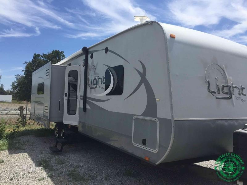 2015 Highland Ridge Open Range Light LT272RLS Travel Trailer RV 2015 Highland Ridge Open Range Light LT272RLS Travel Trailer RV