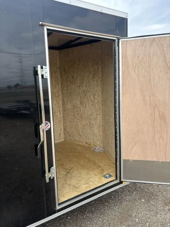 new Cargo (Enclosed) Trailers Look Trailers  for sale, in Canyon, TX Thumbnail 3