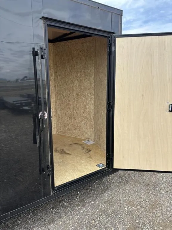 new Cargo (Enclosed) Trailers Look Trailers  for sale, in Canyon, TX Thumbnail 9
