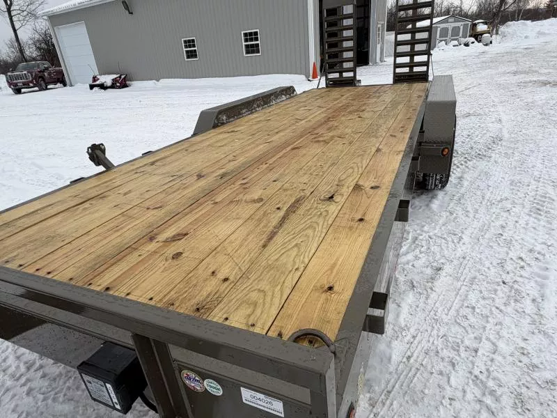 new Equipment / Flatbed Trailers Load Trail  for sale, in Clinton, NY Thumbnail 4