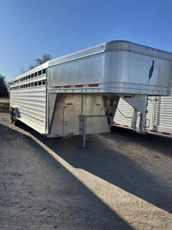 2025 Featherlite 8127 7x24 Stock / Stock Combo Trailer