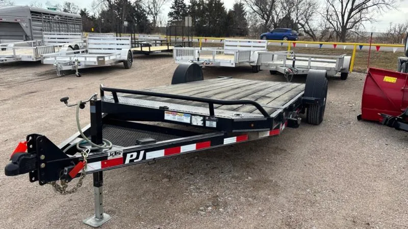 2022 PJ Trailers 16' tilt